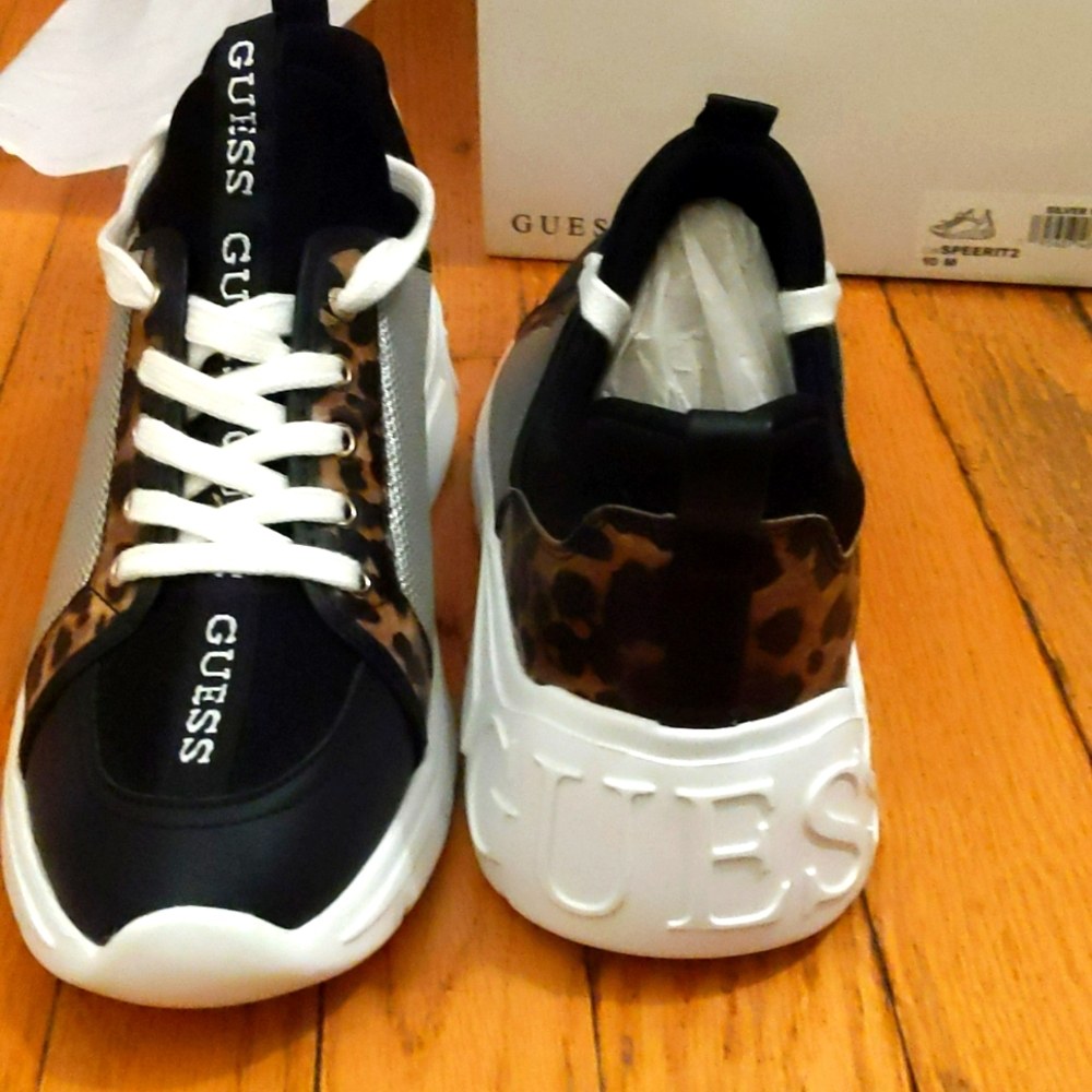 Guess Women's Silver Speeritz2 Sneakers